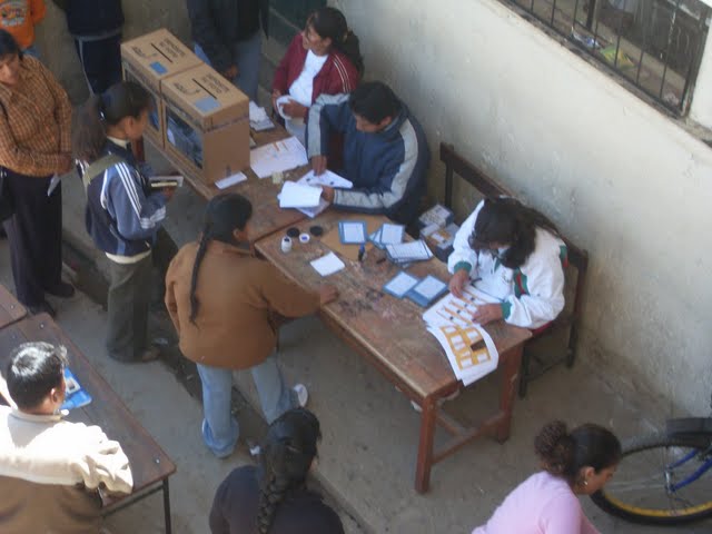 Voting in El Alto. Image Courtesy Alberto Medrano