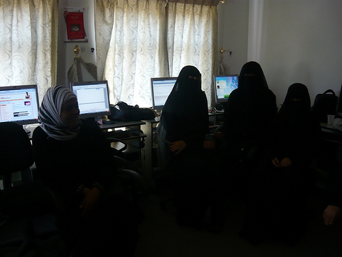 Donne yemenite all'8.o workshop di EWAMT