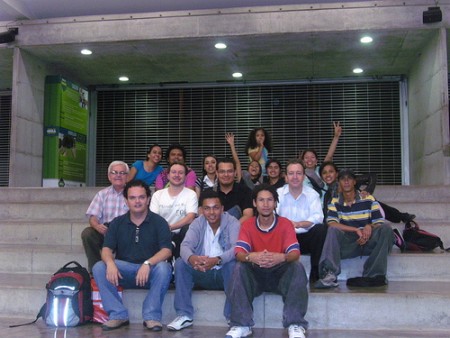 Hiperbarrio group photo. Image via Convergentes Flickr Account
