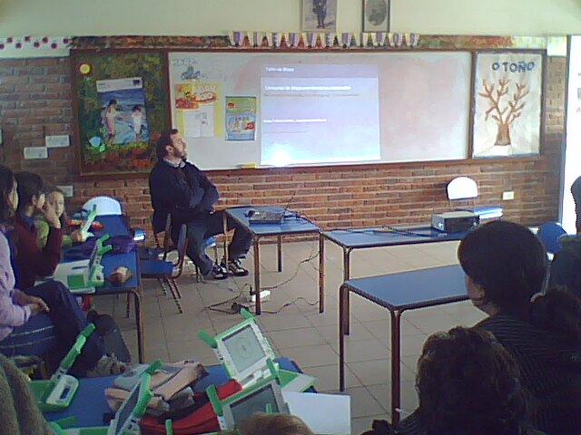Bloggging workshop in School 93, Maldonado. Image courtesy Gabriela Correa