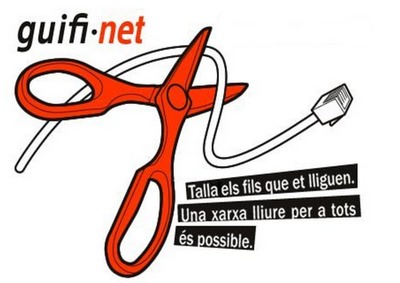 Logotipo da guifi.net. O texto em catalão diz: "Corta os fios que te prendem. Uma rede livre para todos é possível."